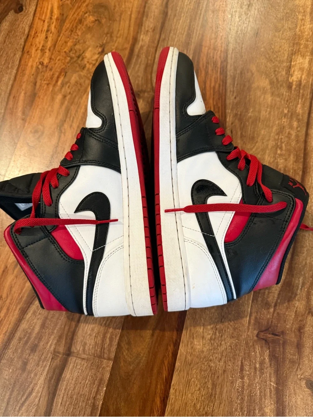 nike air jordan 1 black toe gym red size 10.5 men